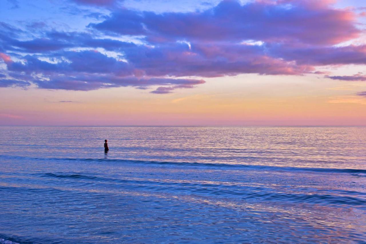Anna Maria Island Beach Waves เบรเดนทันบีช ภายนอก รูปภาพ